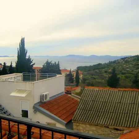 One Bedroom At 500 M Away From The With Sea View Balcony And Wifi Daire Murter